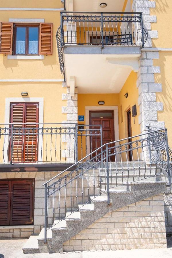 Anita Apartment Porec Bagian luar foto