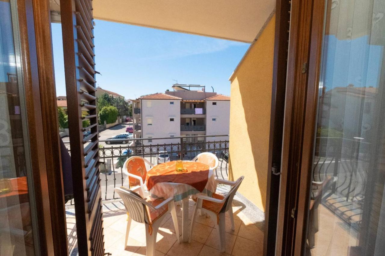 Anita Apartment Porec Bagian luar foto