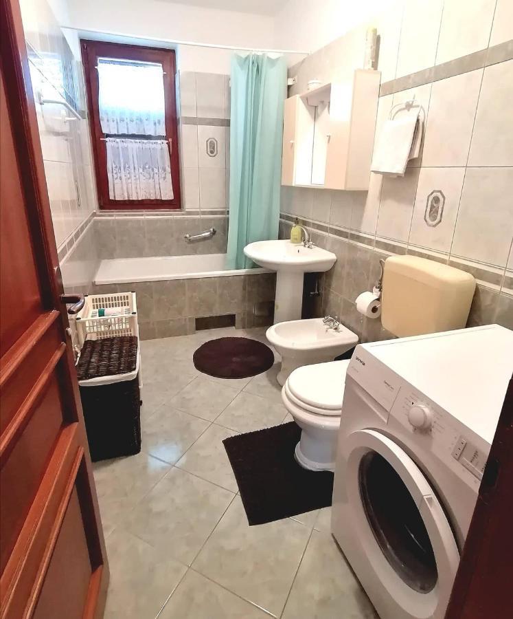 Anita Apartment Porec Bagian luar foto