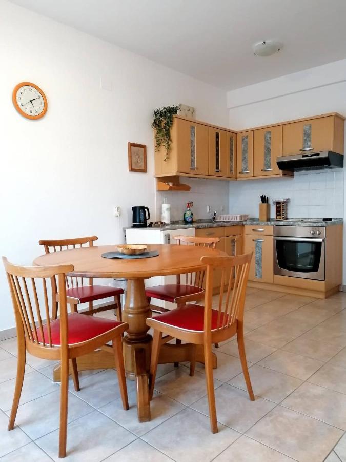 Anita Apartment Porec Bagian luar foto
